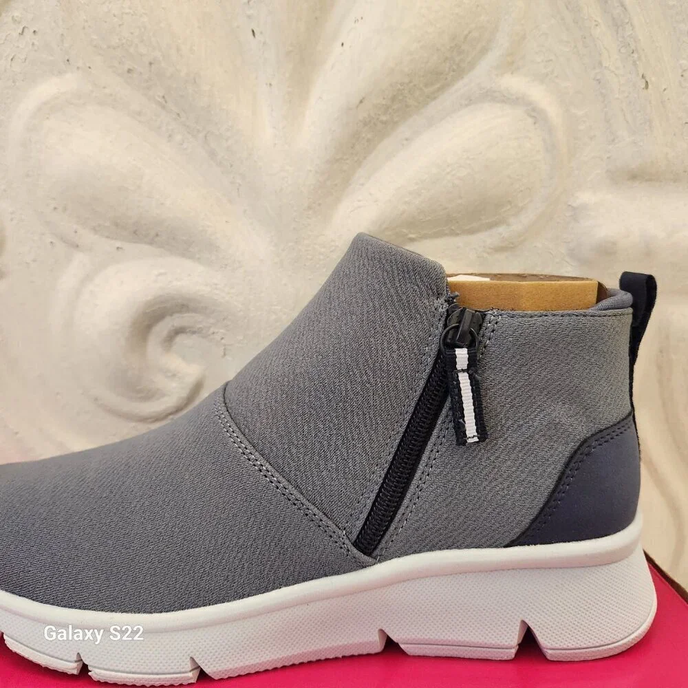 RYKA Companion FolkBlue Booties. NIB. Size 7.5 Wide